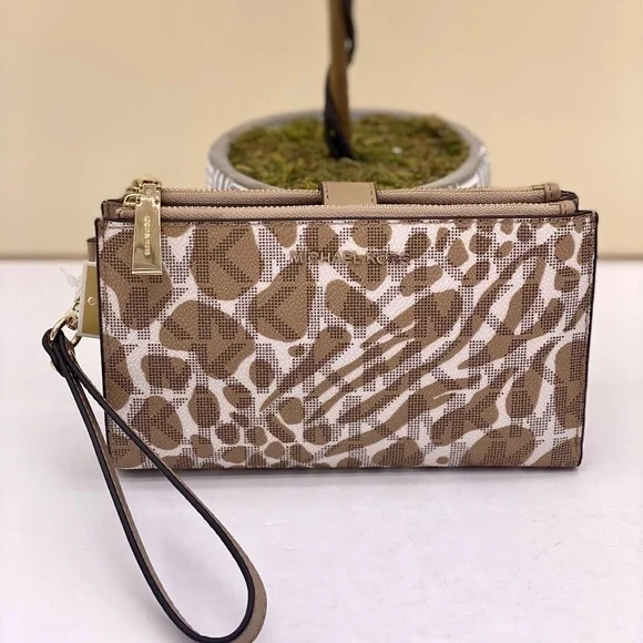 Michael Kors Wallet Wristlet Camel Multi Color - Picture 6 of 14